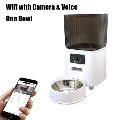 Automatic feeder for cats and dogs with HD camera and voice recording